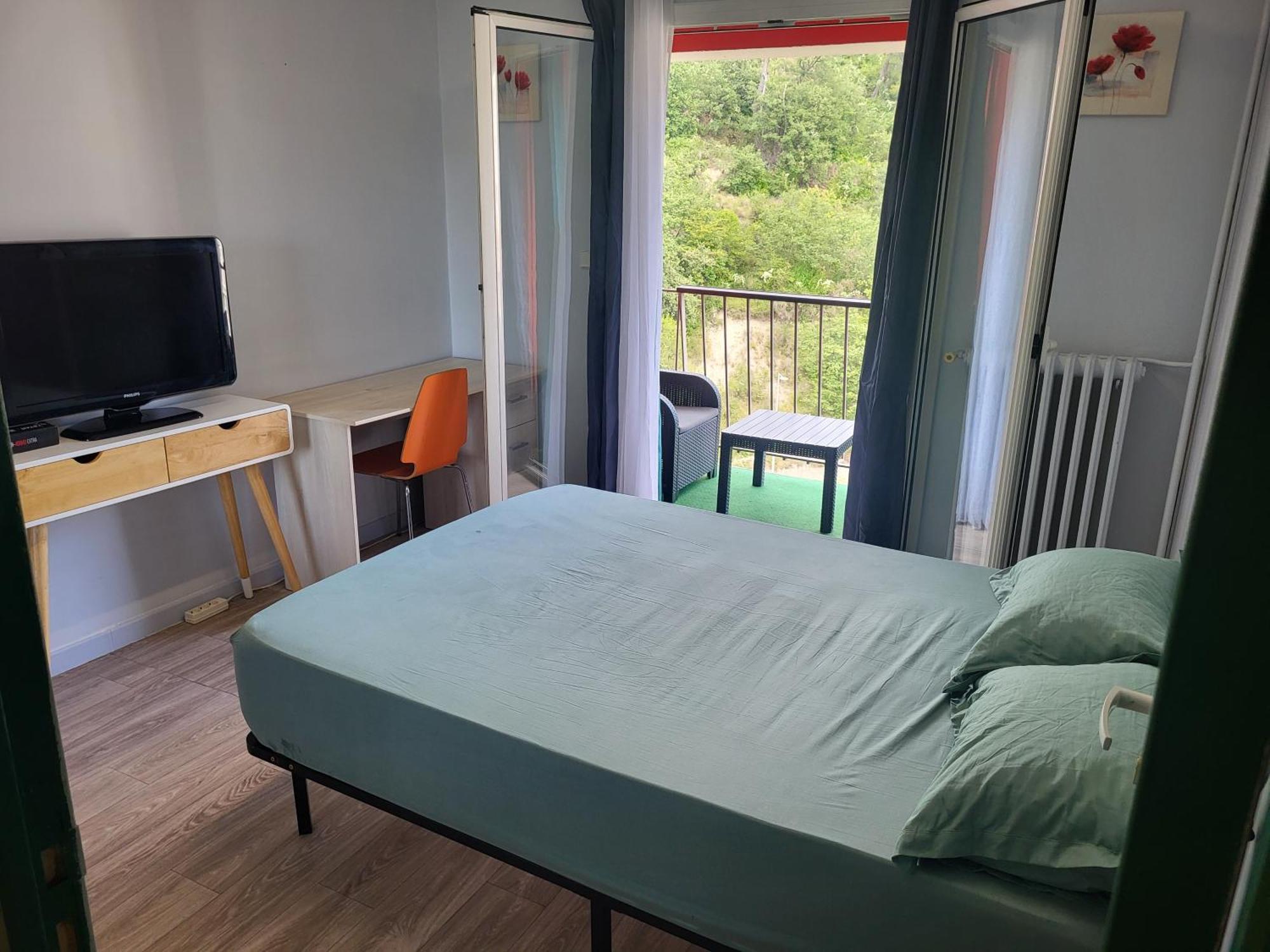 Private Room-2 In Hannana Apartment- 2 Min Walk To Tram 12 Min To Nice Train Station 15 Min To Massena Place Dış mekan fotoğraf