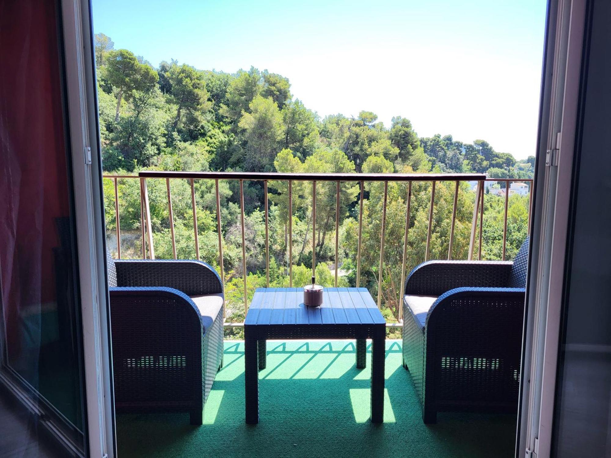 Private Room-2 In Hannana Apartment- 2 Min Walk To Tram 12 Min To Nice Train Station 15 Min To Massena Place Dış mekan fotoğraf